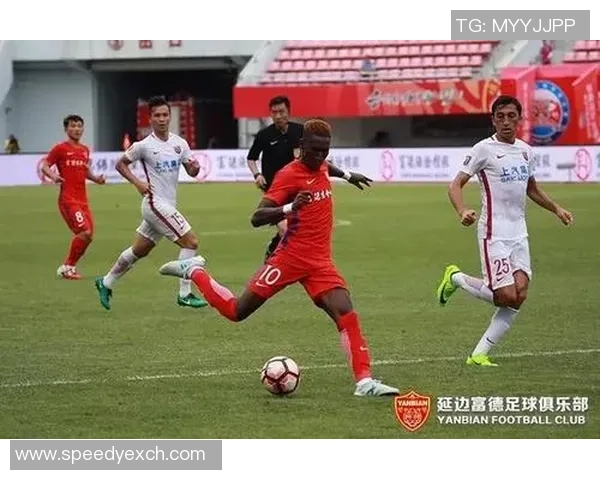 2017年上港与富德激战回顾:精彩瞬间与战术分析 2017年上港与富德激战回顾:精彩瞬间与战术分析