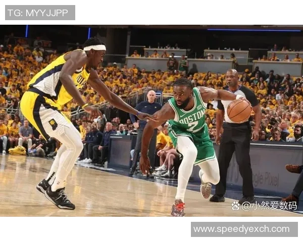 凯儿特人与热火激战正酣球迷热情高涨期待精彩对决