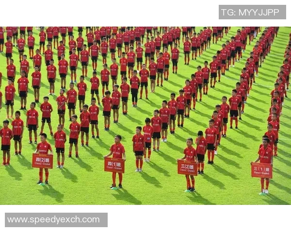 伊朗与中国足球对决赛果揭晓精彩瞬间回顾与分析