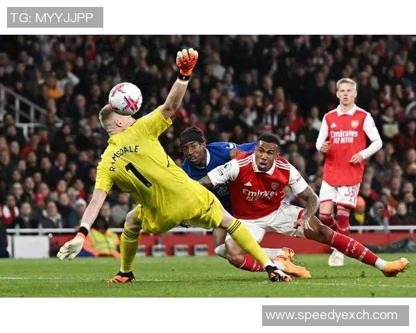 巴伦西亚主场迎战阿森纳双方争夺欧战资格的关键之战 巴伦西亚主场迎战阿森纳双方争夺欧战资格的关键之战