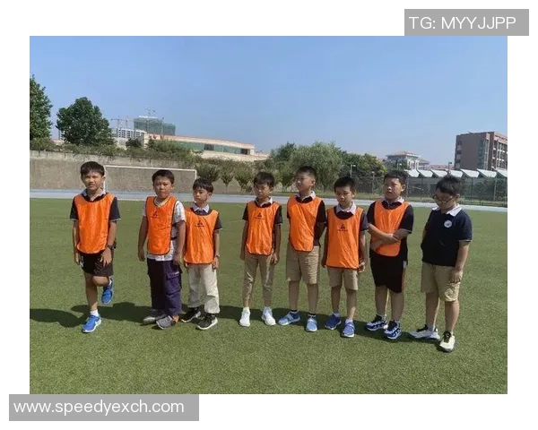 恩佐的成长之路:从小镇少年到国际足球明星的奋斗历程 恩佐的成长之路:从小镇少年到国际足球明星的奋斗历程