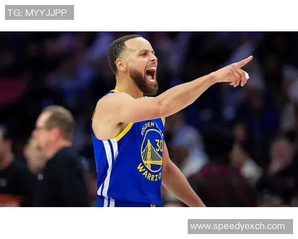 篮网队与勇士队激战正酣谁能在这场对决中笑到最后 篮网队与勇士队激战正酣谁能在这场对决中笑到最后